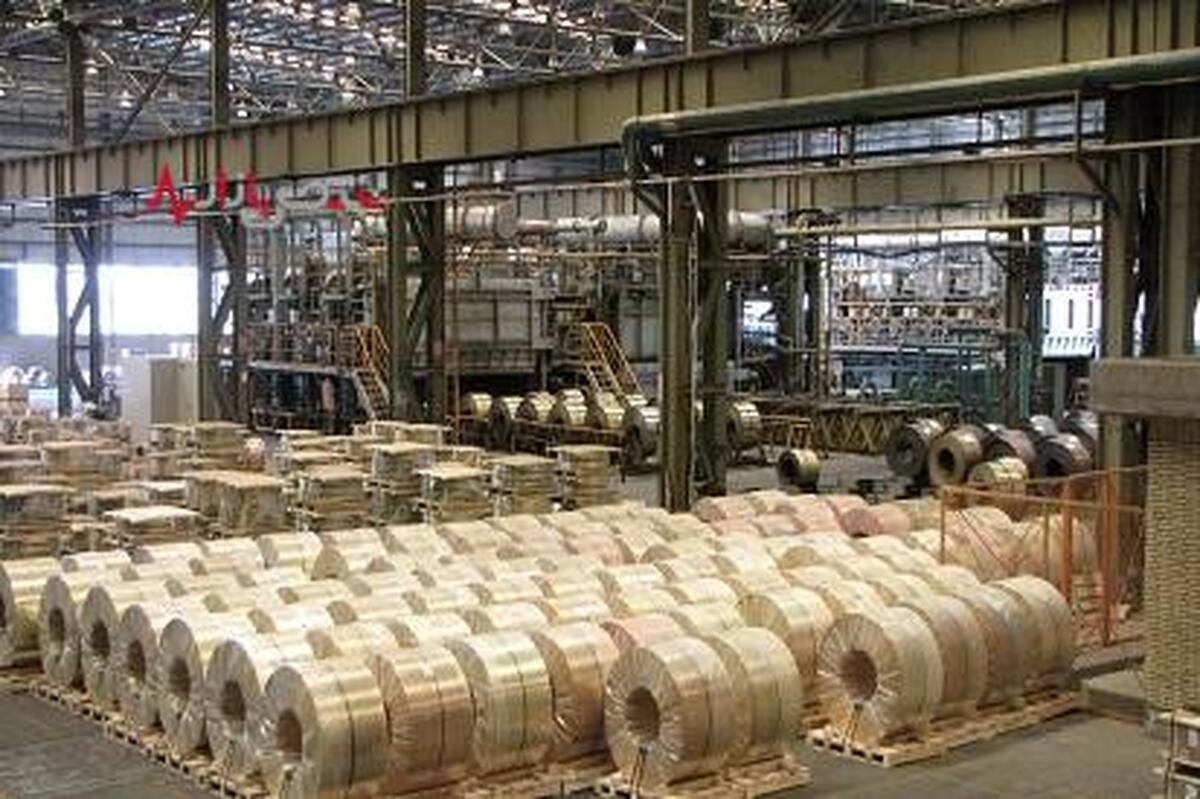 بحران انضباطی در قلب «فباهنر»؛ کرسی خالی یک سهامدار کلیدی برای ۸ ماه و تأخیر در پرداخت سود سهامداران