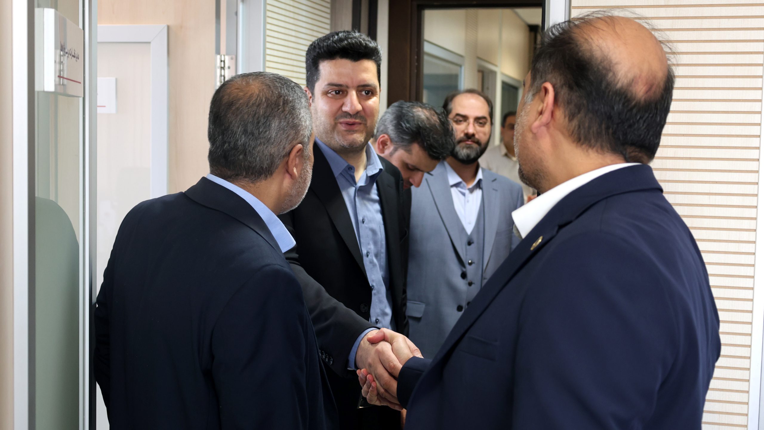 تداوم مسیر موفقیت در پتروفرهنگ؛ مراسم تودیع مدیرعامل هلدینگ ( گزارش تصویری)