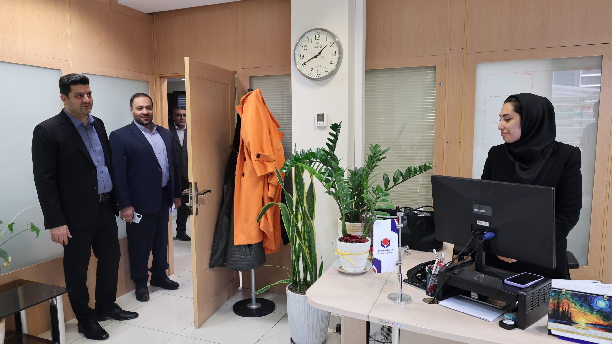 تداوم مسیر موفقیت در پتروفرهنگ؛ مراسم تودیع مدیرعامل هلدینگ ( گزارش تصویری)