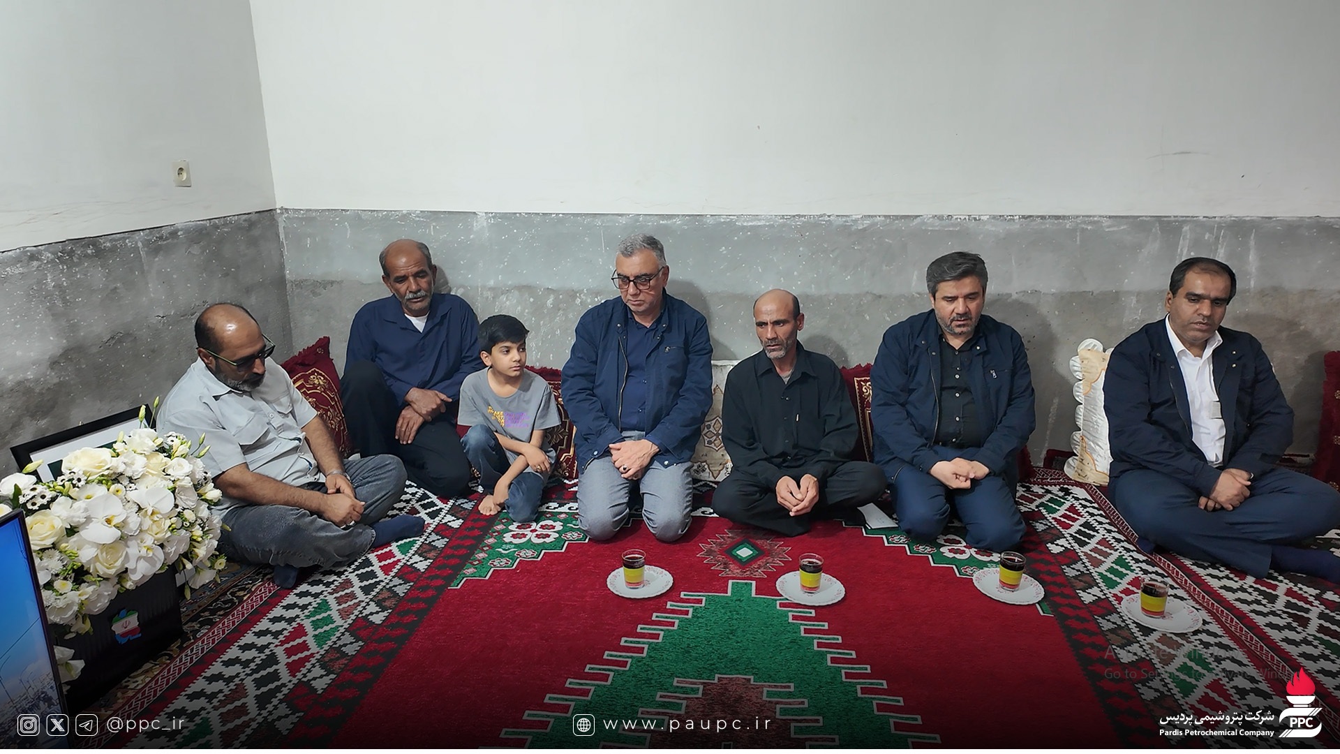 دیدار مدیرعامل پتروشیمی پردیس با خانواده شهدای جنگ رمضان در جم و سیراف