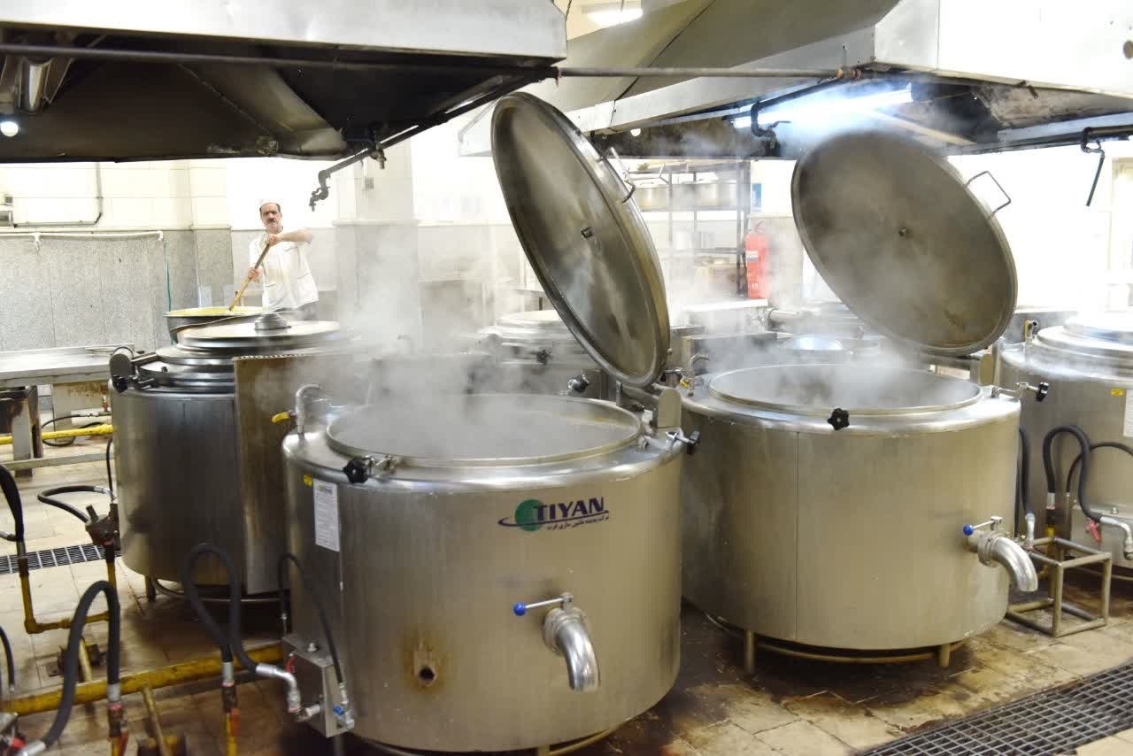 پشت صحنه‌ی قهرمانان تولید؛ همکاران ستاد، پشتیبان تولید در شرکت پتروشیمی تبریز