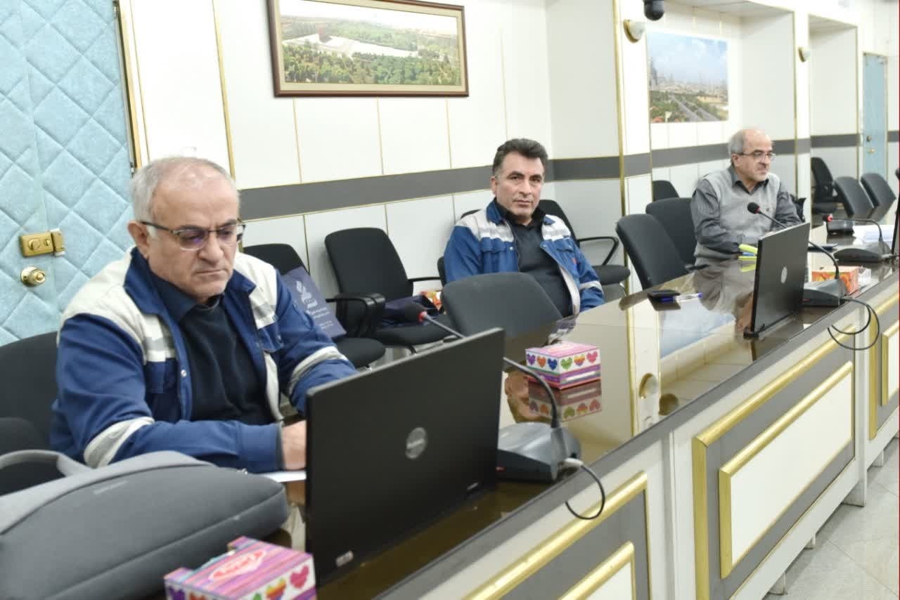 پشت صحنه‌ی قهرمانان تولید؛ همکاران ستاد، پشتیبان تولید در شرکت پتروشیمی تبریز