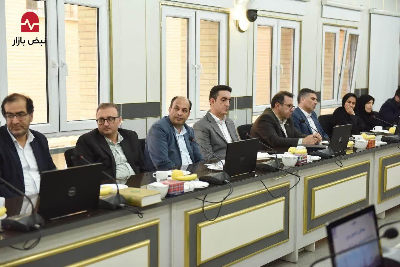 تجلیل از مدیریت مدبرانه میراشرفی در مسیر تولید توسط مدیران کل حوزه کار.پتروشیمی تبریز میزبان نشست «دوشنبههای کار و تولید» تجلیل از مدیریت مدبرانه میراشرفی در مسیر تولید توسط مدیران کل حوزه کار.پتروشیمی تبریز میزبان نشست «دوشنبههای کار و تولید»