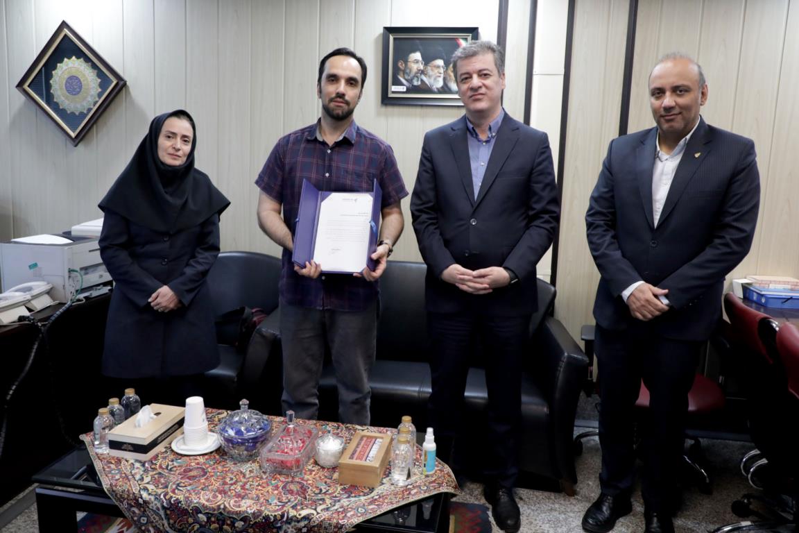 نفرات برگزیده جشنواره ساخت تیزر تبلیغاتی «کارت رفاهی» بانک رفاه کارگران معرفی شدند