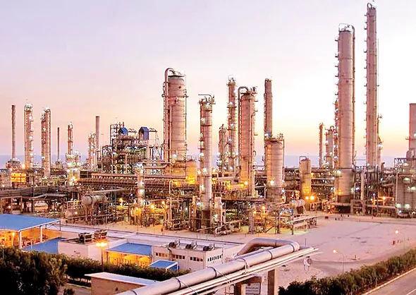 هلدینگ‌های نفت، گاز و پتروشیمی ایران؛ از خدمات فنی تا صنایع پایین‌دست + اینفوگرافی