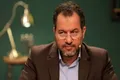 کسانیکه به پیشانی دخترها پونز فرو می‌کردند، از قانون‌ حجاب انتقاد می‌کنند!